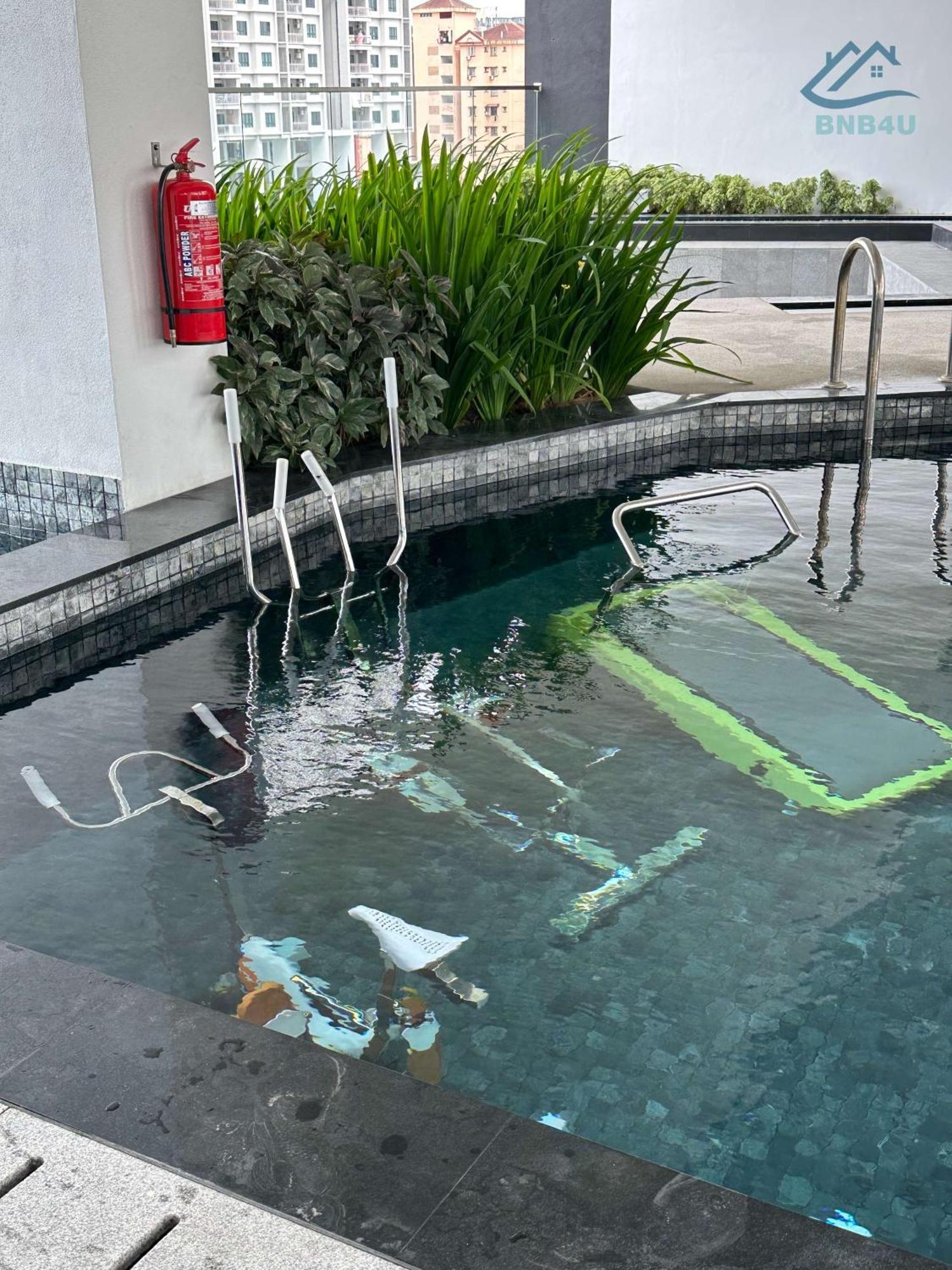 Urban Suites @ George Town Penang By Bnb4U エクステリア 写真